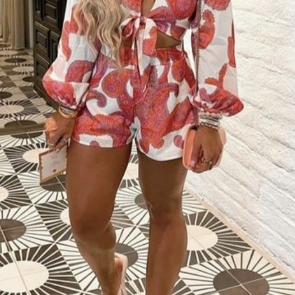NEW BOUTIQUE REd and White Paisley Two-Piece Set